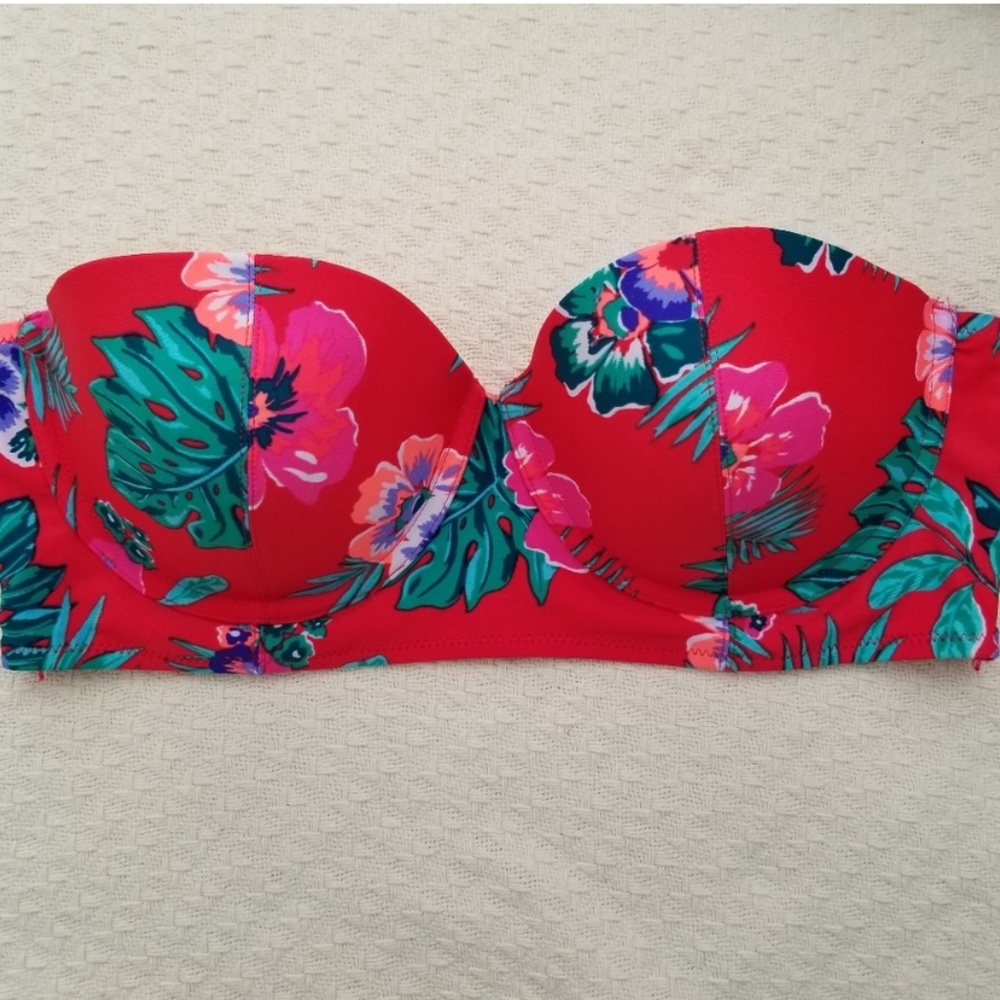 Old Navy XL Padded Swim Top.
